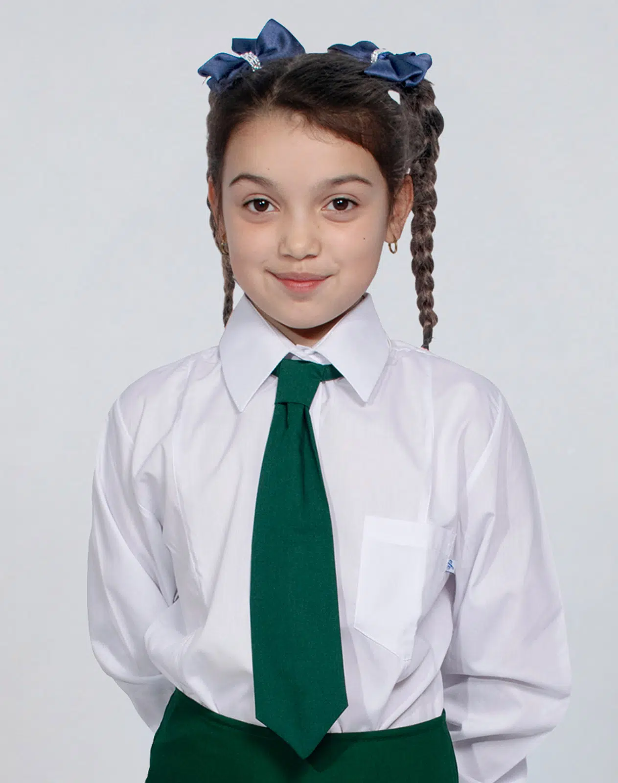 Camisa Escolar Manga Larga Blanca – Modelo Clásico